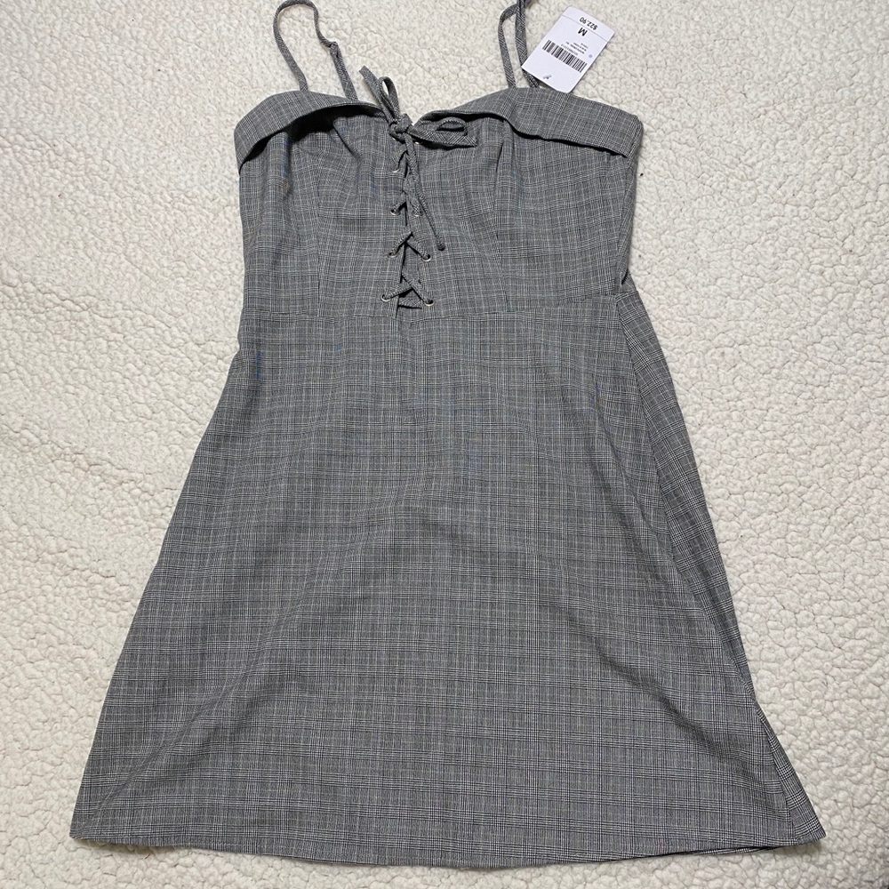 Forever 21 brand new dress size medium